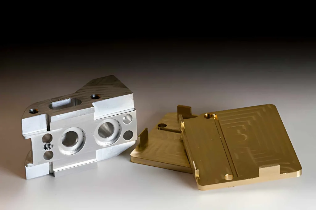 Gallery-CNC golden and silver metal