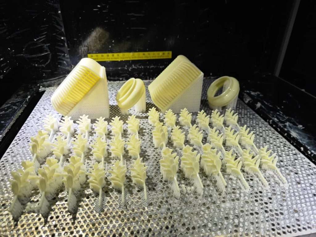 Additive manufacturing with epro